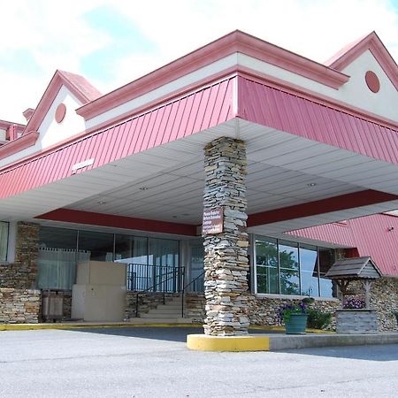 Lancaster Family Resort Smoketown  Exterior foto