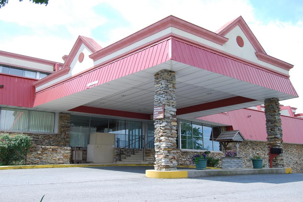 Lancaster Family Resort Smoketown  Exterior foto