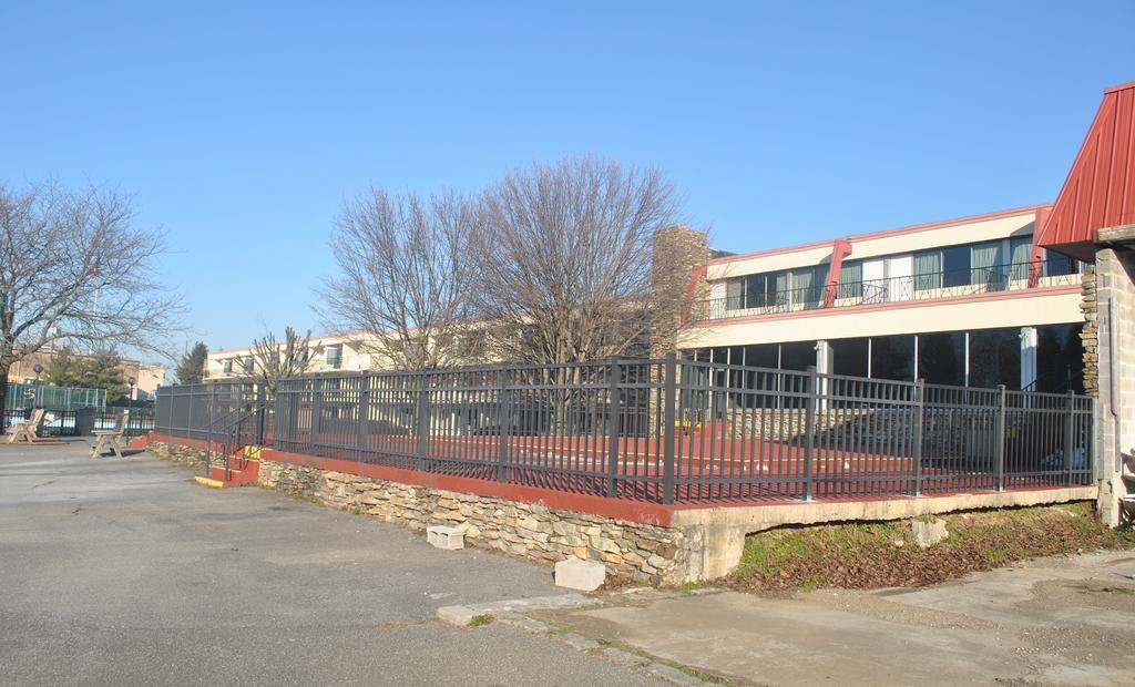 Lancaster Family Resort Smoketown  Exterior foto